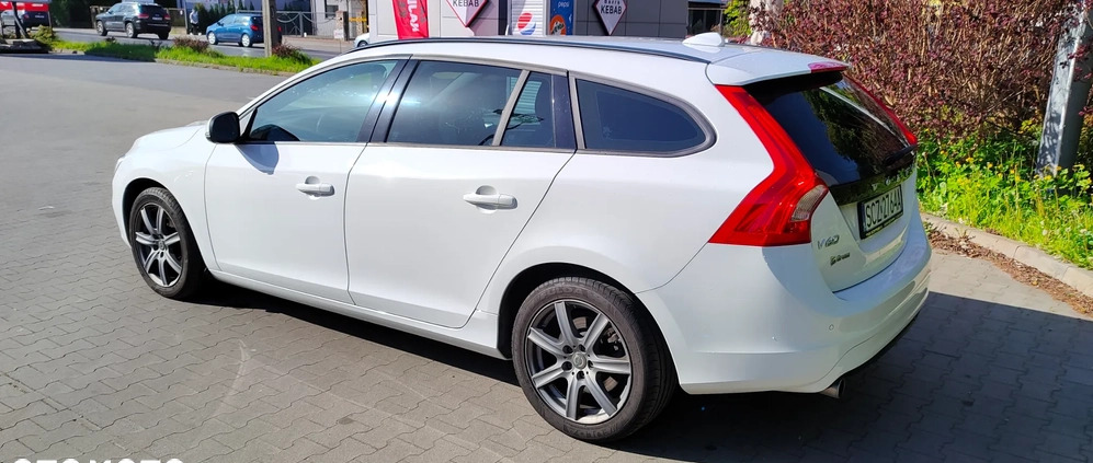 Volvo V60 cena 63900 przebieg: 149500, rok produkcji 2018 z Częstochowa małe 436